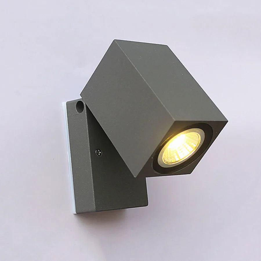Udendørs LED Spotlys – Vandtæt Udendørslampe til Haven og Terrassen | Energibesparende Belysning 0