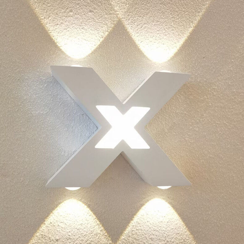 Modern udendørs væglampe i hvid med X-design – Lioren