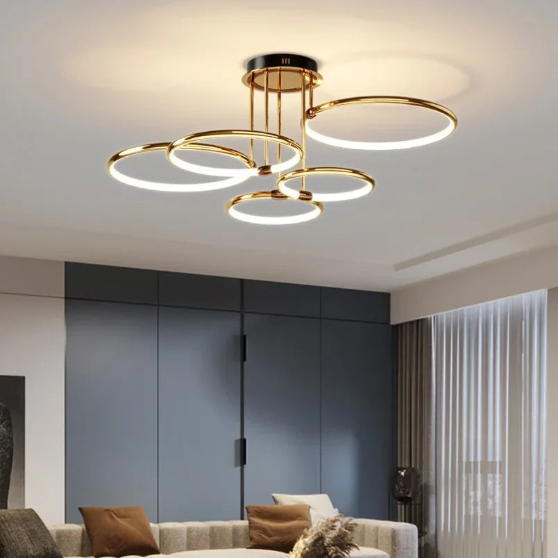 Guldfarvet LED-lysekrone til stuen – moderne geometrisk design med hyggeligt lys, billede 2