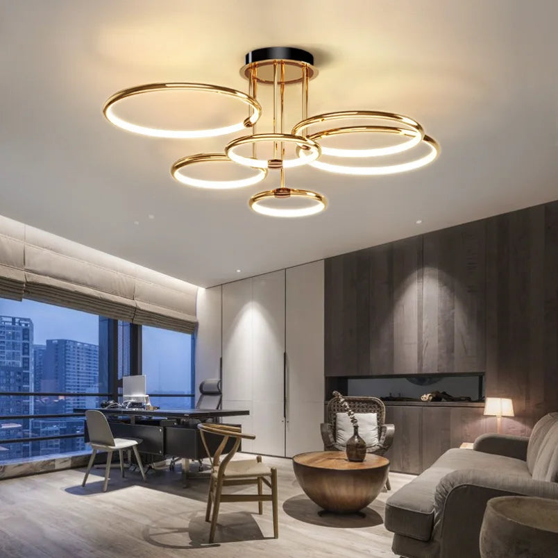 Guldfarvet LED-lysekrone til stuen – moderne geometrisk design med hyggeligt lys, billede 3