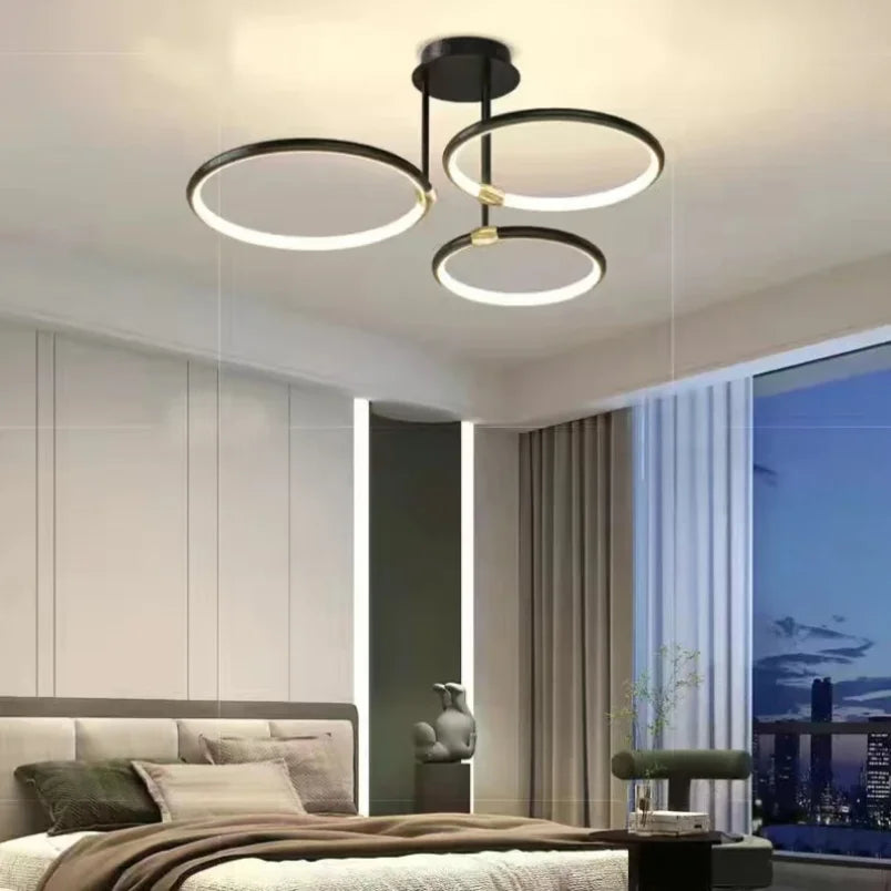 Guldfarvet LED-lysekrone til stuen – moderne geometrisk design med hyggeligt lys, billede 4