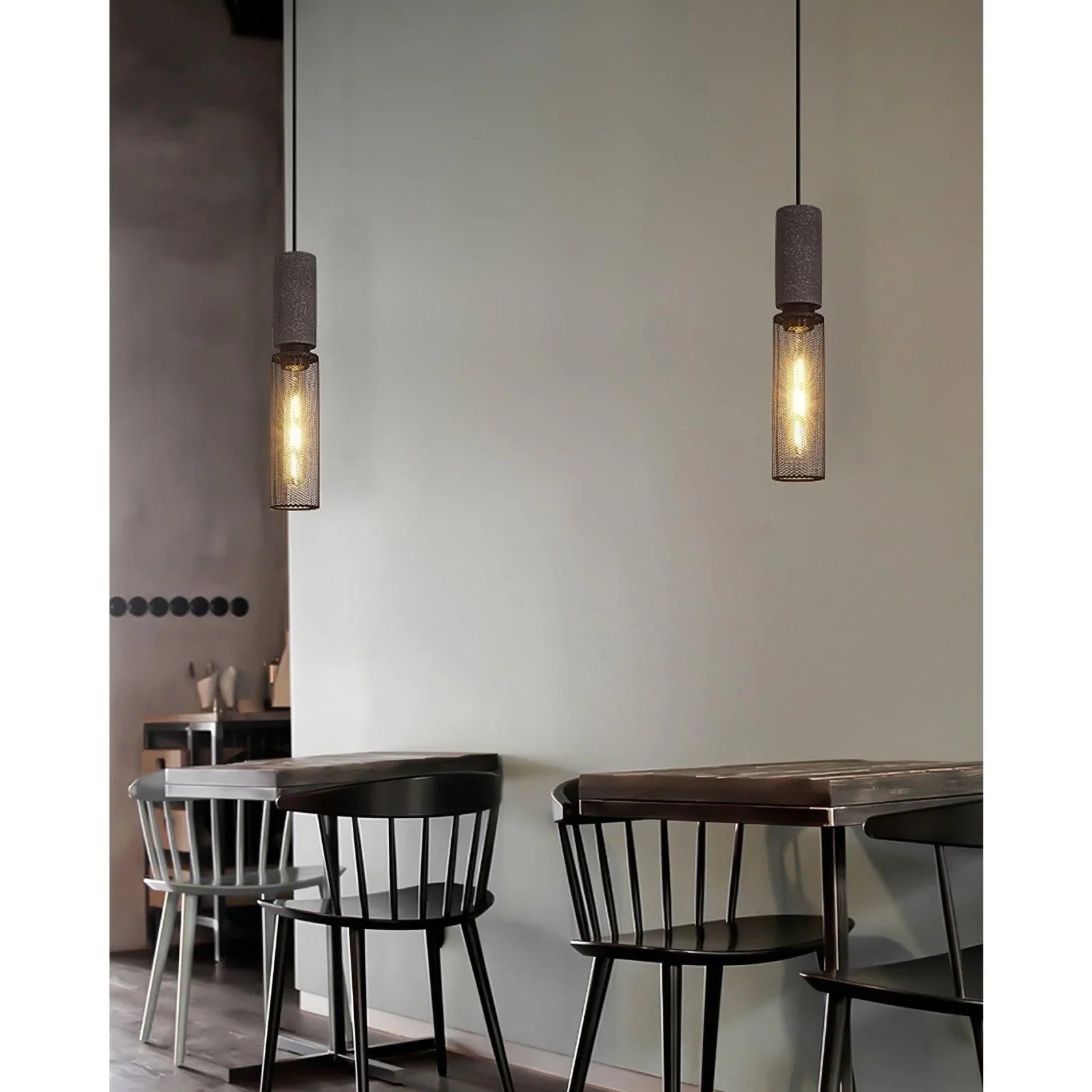 Akselund Pendellampe – Nordisk Vintage Loftlampe i Cement og Metal 