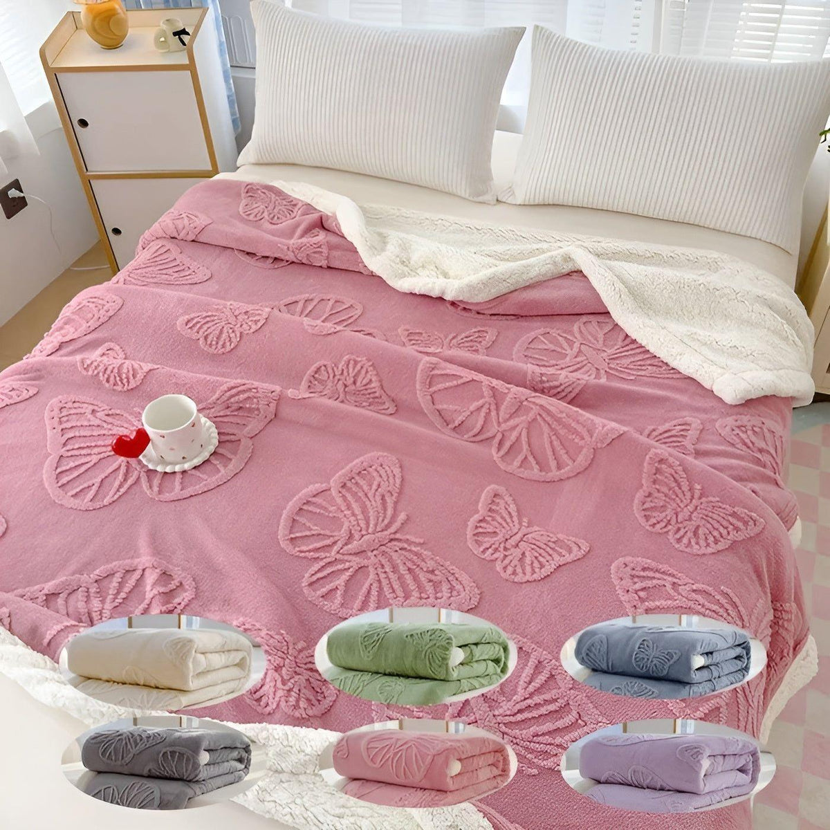 ButterflyDream Tæppe – Stilfuldt Broderet Sommerfugletæppe i Varm Fleece