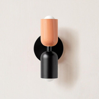 Farbe Wabi Duo LED-væglampe – Pink / Sort og Sort