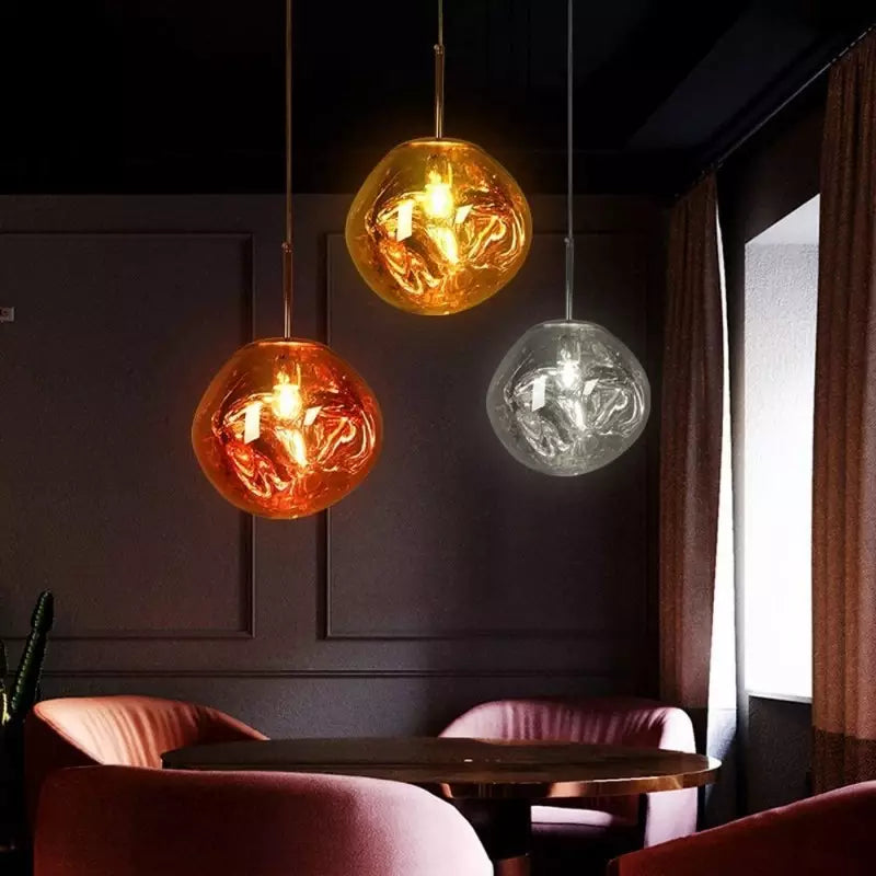 Designlampe set nedefra med E27-fatning synlig