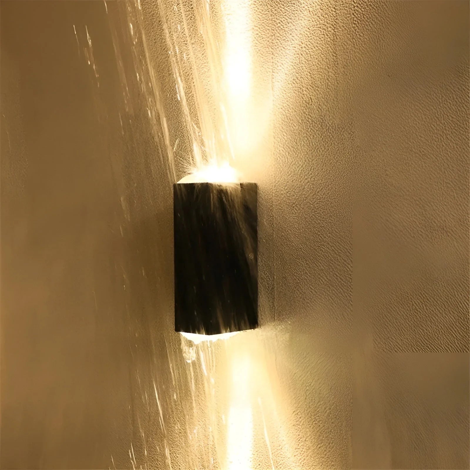 Mjørn Udendørs Væglampe – Sort LED Væglys i Aluminium (Vandtæt) - VELISSE03Lioren