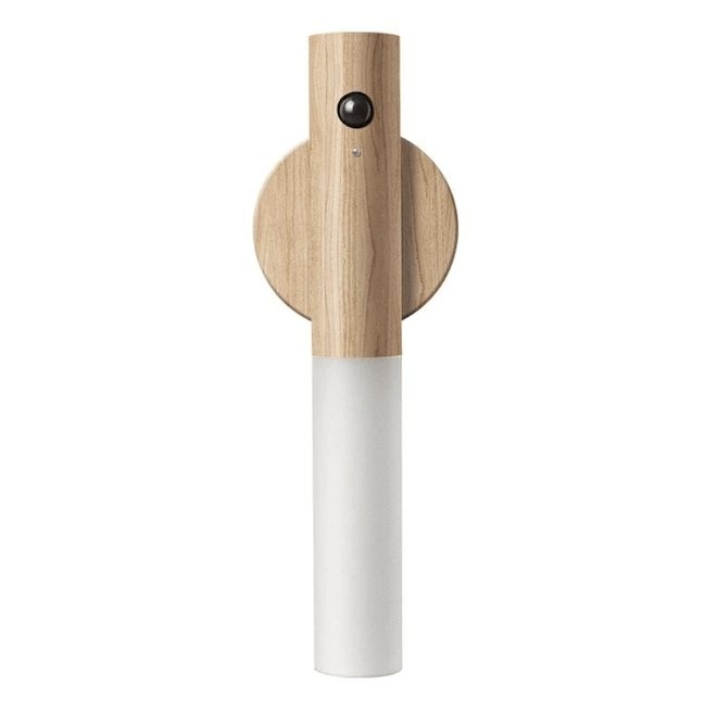 Sammenligning af fyr- og valnøddefinish på bevægelsessensorlampe
