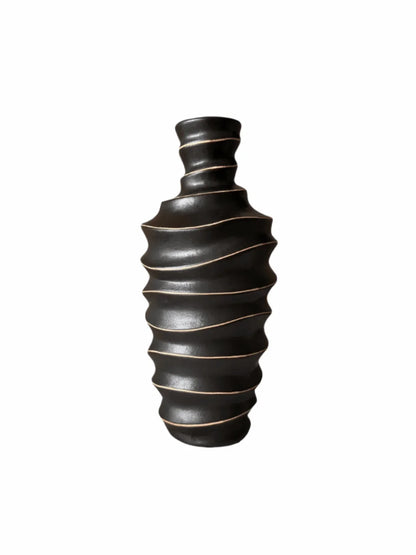 Spiral Elegance Keramikskulptur – Moderne Sort Dekoration med Guld - Lioren