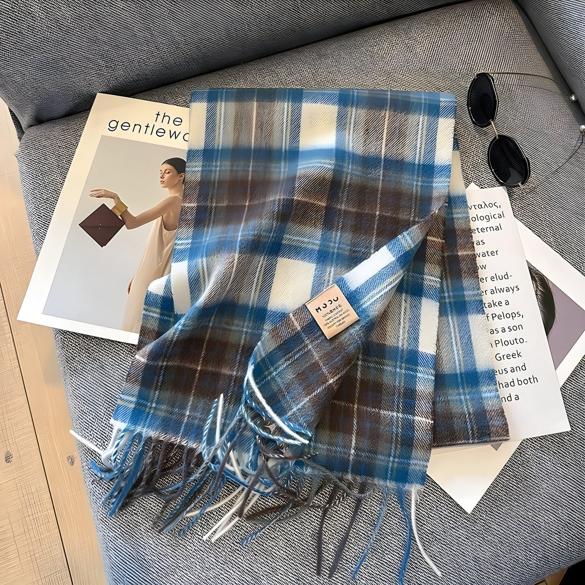 Ternet cashmere-sjal i naturlige omgivelser om vinteren