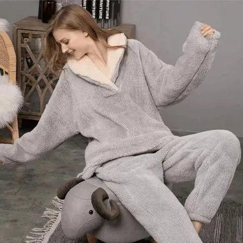Tori – Sherpa-fleece Pyjamas: Varm og Hyggelig